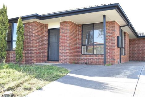 18 Wrigley Cres, Roxburgh Park, VIC 3064