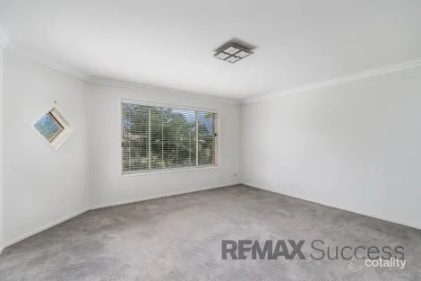Property photo of 12 Windemere Terrace Mount Lofty QLD 4350
