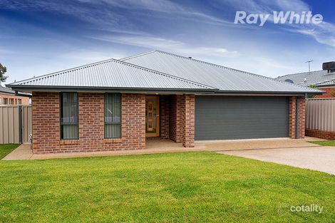 Property photo of 28 Chafia Place Springdale Heights NSW 2641