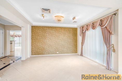 Property photo of 10 Broadleaf Crescent Beaumont Hills NSW 2155