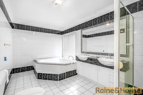 Property photo of 10 Broadleaf Crescent Beaumont Hills NSW 2155