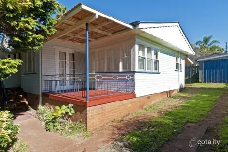 255a-257 West St, Harristown, QLD 4350