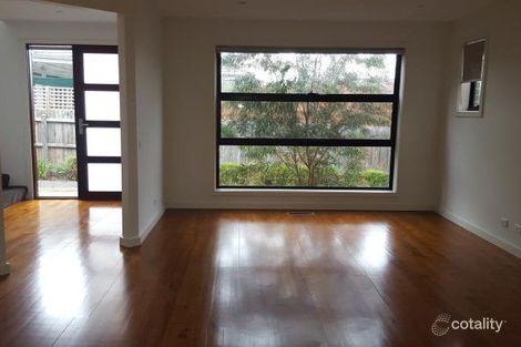 Property photo of 2/32 McComas Grove Burwood VIC 3125