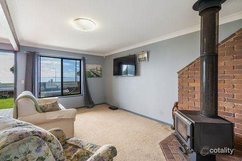 Property photo of 263 The Esplanade Wynnum QLD 4178