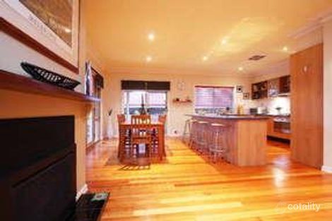 Property photo of 30 Snake Gully Drive Bundoora VIC 3083
