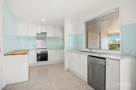 Property photo of 320 Princes Highway Dapto NSW 2530