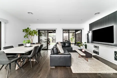 Property photo of 5 Eames Avenue Brooklyn VIC 3012