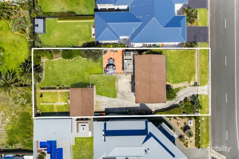 Property photo of 27 Cliff Avenue Barrack Point NSW 2528