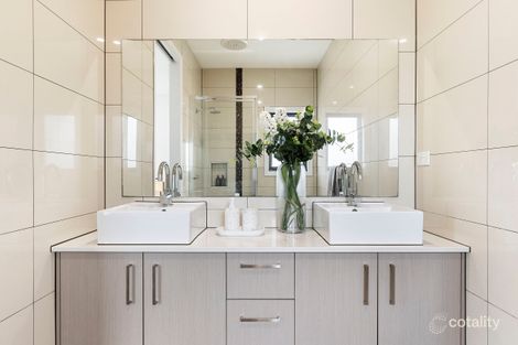 Property photo of 32 Teague Street Niddrie VIC 3042