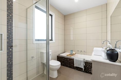 Property photo of 32 Teague Street Niddrie VIC 3042