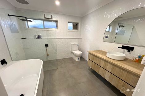 Property photo of 12 Gillespie Court Deniliquin NSW 2710