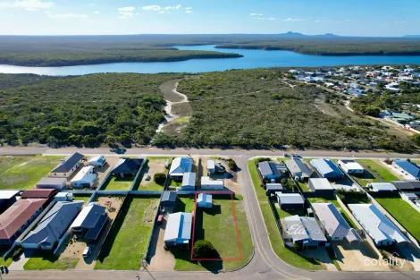 27 Mcglade Cl, Bremer Bay, WA 6338