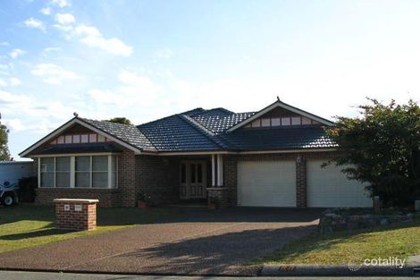 88 Connaught Rd, Valentine, NSW 2280
