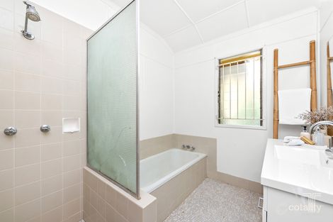 Property photo of 52 Weller Road Tarragindi QLD 4121