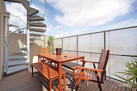Property photo of 10/98 Barkly Street St Kilda VIC 3182