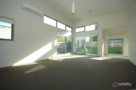 Property photo of 3/116 Gordons Hill Road Lindisfarne TAS 7015
