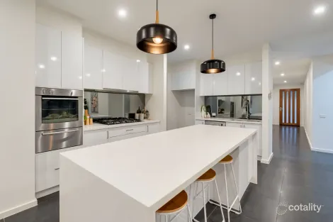 Property photo of 9 Lansell Street Craigieburn VIC 3064
