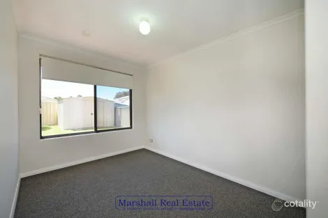 Property photo of 35 Norwood Loop Tapping WA 6065