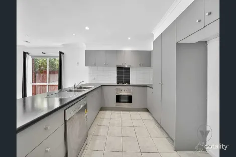 Property photo of 27 Hamish Drive Tarneit VIC 3029