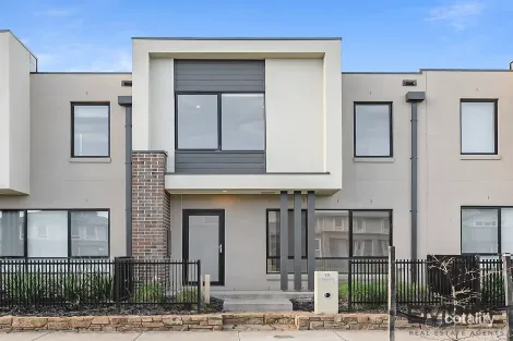 19 Portobello Bvd, Clyde North, VIC 3978