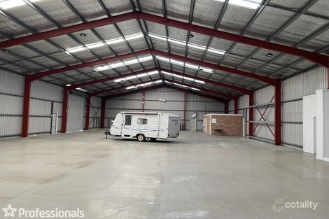 2 Norfolk Ave, South Nowra, NSW 2541