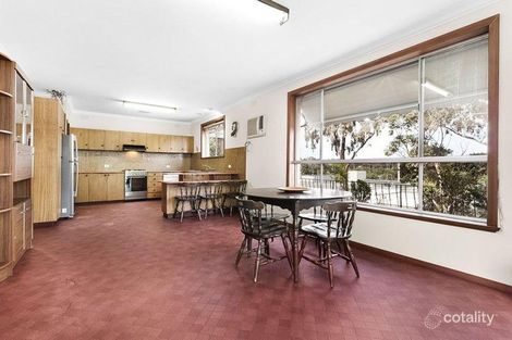 4 Ben Nevis Gr, Bulleen, VIC 3105
