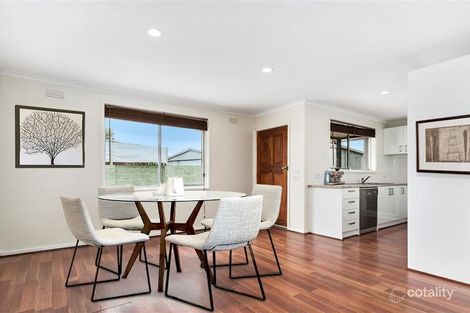 Property photo of 76 Robertson Drive Mornington VIC 3931
