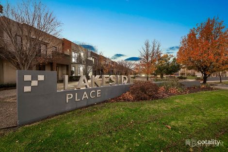 Property photo of 4 Stonebridge Lane Pakenham VIC 3810