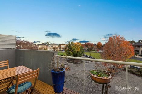 Property photo of 4 Stonebridge Lane Pakenham VIC 3810