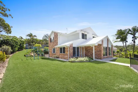 Property photo of 4 Stradbroke Drive Little Mountain QLD 4551