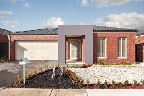 8 Fairhaven Bvd, Craigieburn, VIC 3064