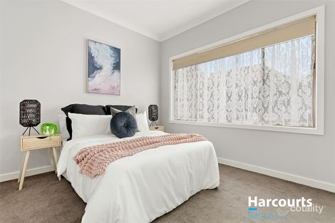 Property photo of 10/15-17 Chaleyer Street Reservoir VIC 3073