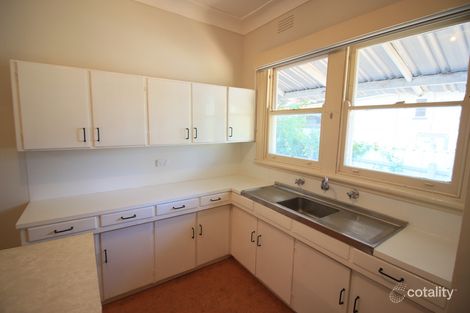Property photo of 2/326 Lake Albert Road Kooringal NSW 2650