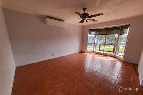 Property photo of 14 Pembroke Crescent Craigieburn VIC 3064