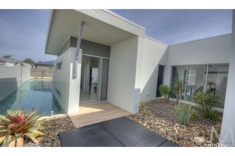 Property photo of 10 Osmanthus Close Mountain Creek QLD 4557