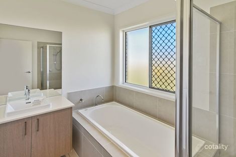 Property photo of 59 Parkland Drive Walloon QLD 4306