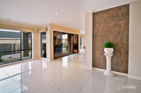 Property photo of 17 Langmore Drive Hillside VIC 3037