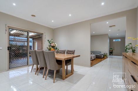 Property photo of 17 Cheltenham Close Craigieburn VIC 3064