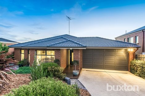 Property photo of 17 Exmoor Close Highton VIC 3216
