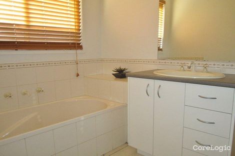 Property photo of 3 Kulkami Way Cranbourne West VIC 3977