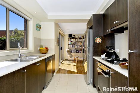 Property photo of 3/15 Chenies Street Reservoir VIC 3073