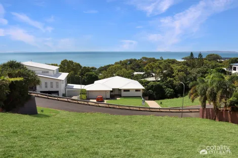 Property photo of 35 Bayview Drive Lammermoor QLD 4703