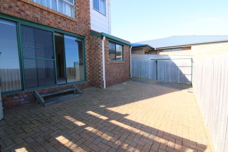 4/28 Bung Yarnda Ct, Lakes Entrance, VIC 3909
