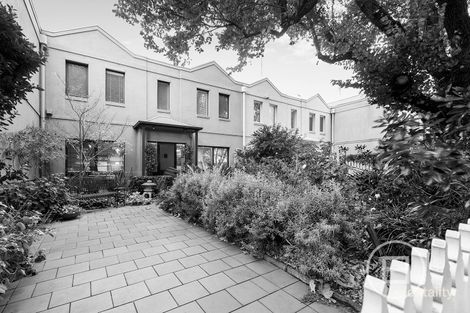 Property photo of 5 Henderson Street South Melbourne VIC 3205