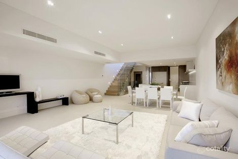 Property photo of 17 Beach Street Port Melbourne VIC 3207