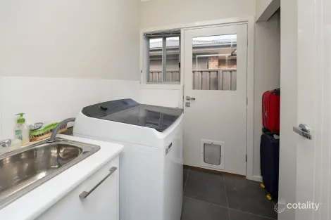 Property photo of 33 Boree Drive Swan Hill VIC 3585