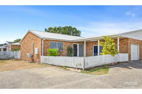 5/3 Kingfisher Pde, Norman Gardens, QLD 4701