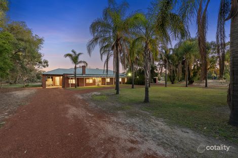 562 Neaves Rd, Mariginiup, WA 6078