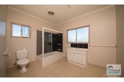 Property photo of 14 Face Street Park Avenue QLD 4701
