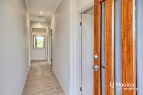 Property photo of 18 Darrau Avenue Yarrabilba QLD 4207